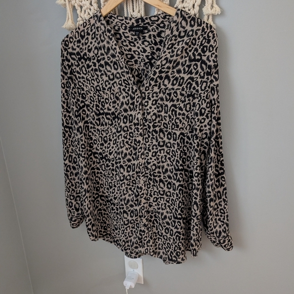 Jessica leopard long sleeve blouse - Picture 1 of 3